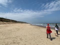 ... and the tide was coming in fast - time for some striding!